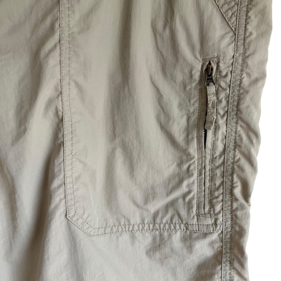 Chaps Flat Front Nylon Safari Shorts Zip Cargo Pockets Built-in Belt Tan Sz 42 - Picture 4 of 15